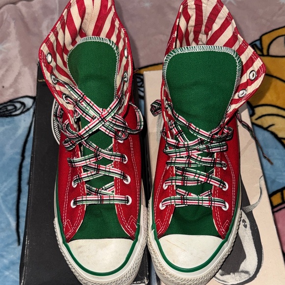 Converse Mens Or Women’s Limited Edition X-MAS vintage Sneakers w box! 8.5/10 main image 5